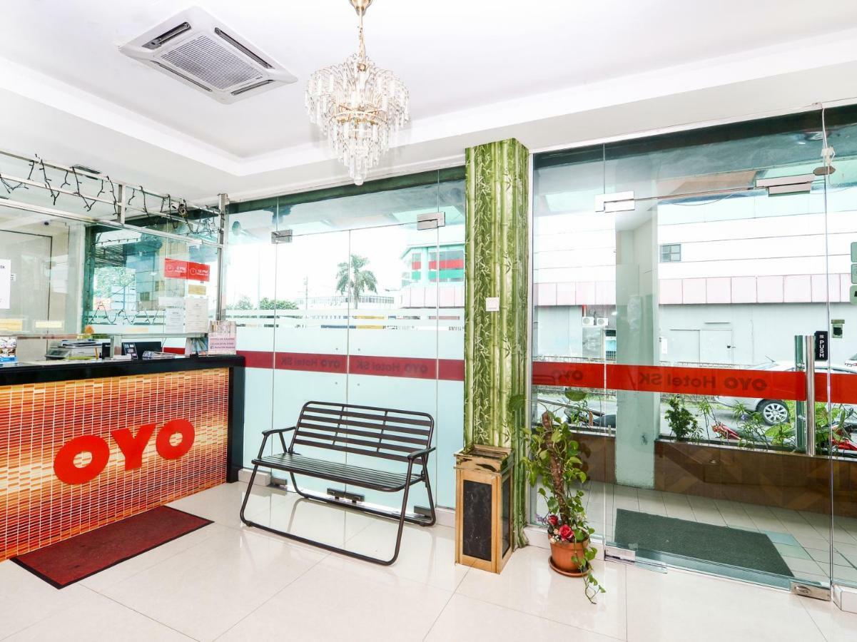 Oyo 982 Hotel Sk Kajang Exterior foto
